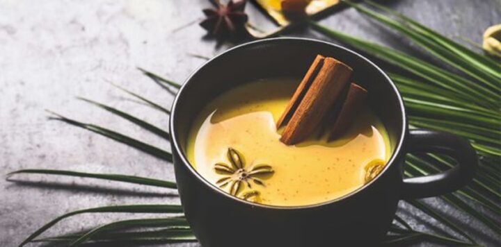 Golden Milk: Simple recipe for the healthy turmeric drink