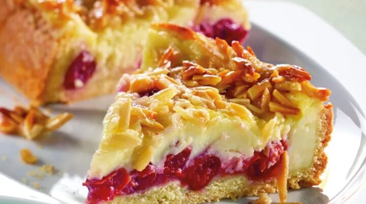 Allgäu cherry cake: Delicious recipe with vanilla pudding